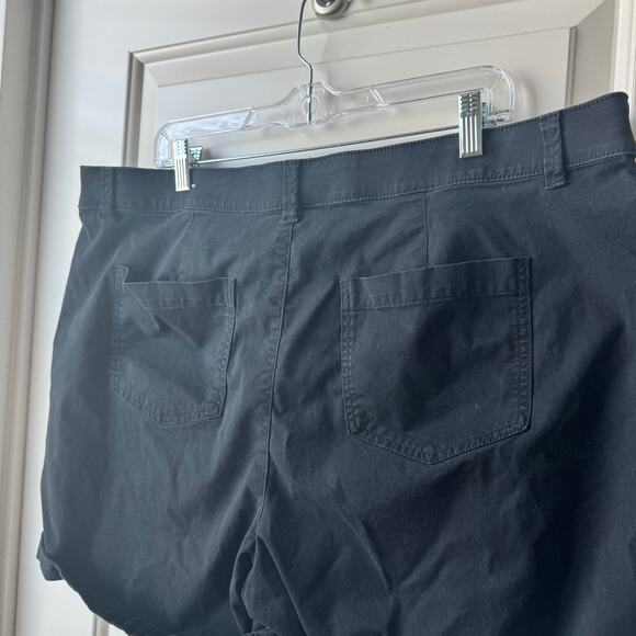 Lane Bryant Black Cargo Shorts Rolled Hem 18 - Picture 5 of 9